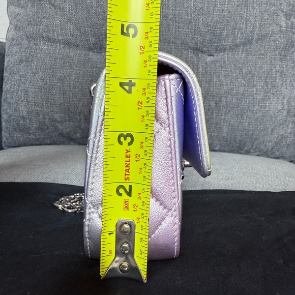 CHANEL CC CHAIN Gradient Metallic Calfskin Quilted Clutch - Picture 15 of 16